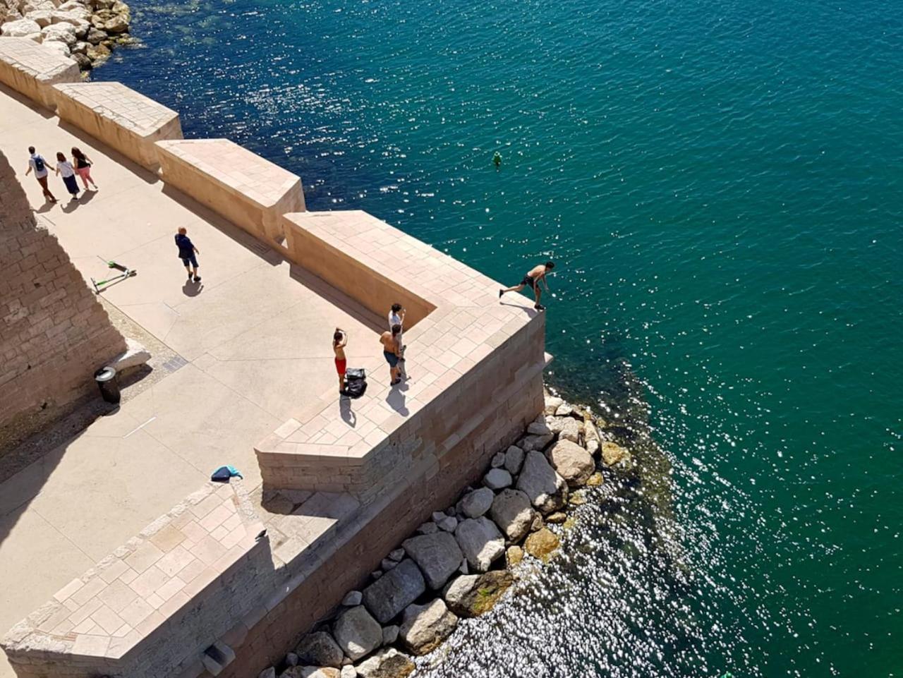 L'Elegant Lumineux Ancien Couvent Lägenhet Marseille Exteriör bild