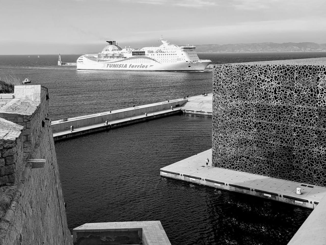 L'Elegant Lumineux Ancien Couvent Lägenhet Marseille Exteriör bild